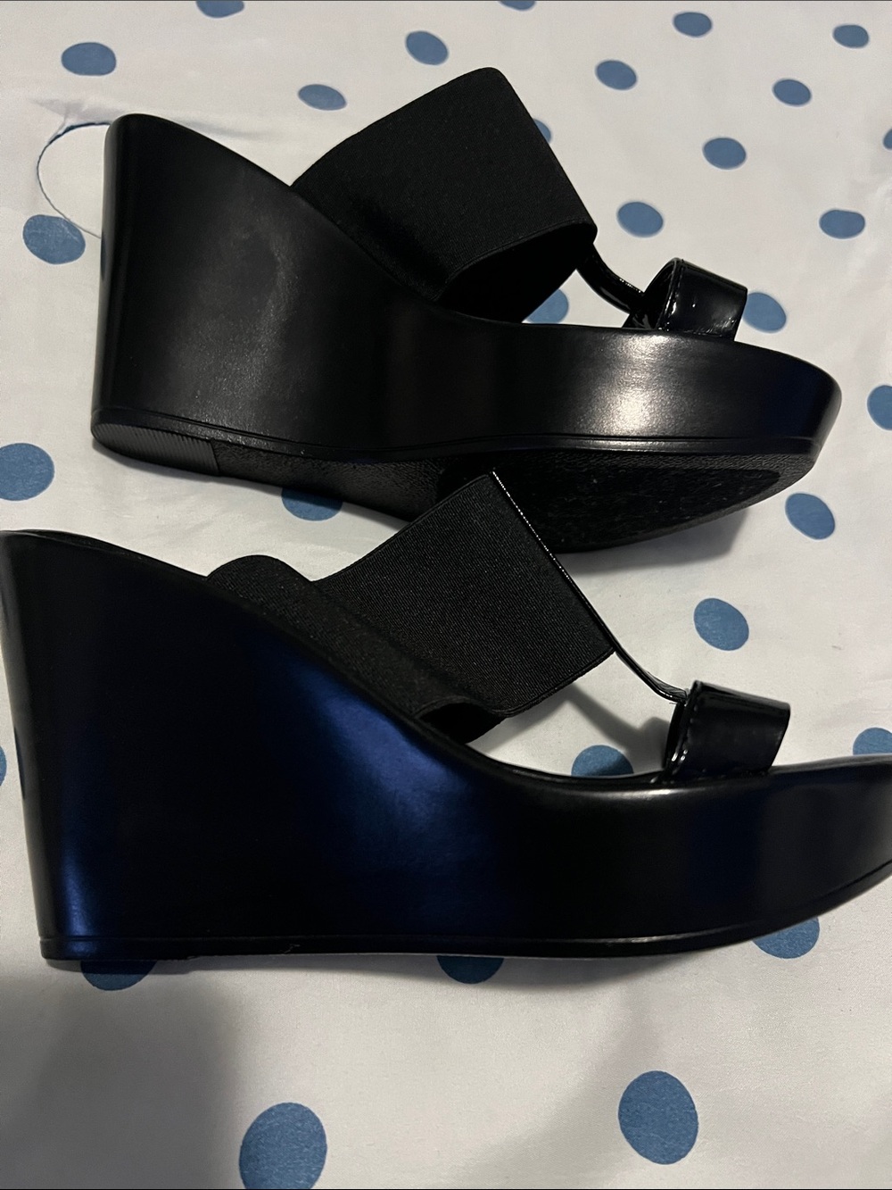 Italian Shoemakers Black Slip-On Wedge Mules - Picture 3 of 6
